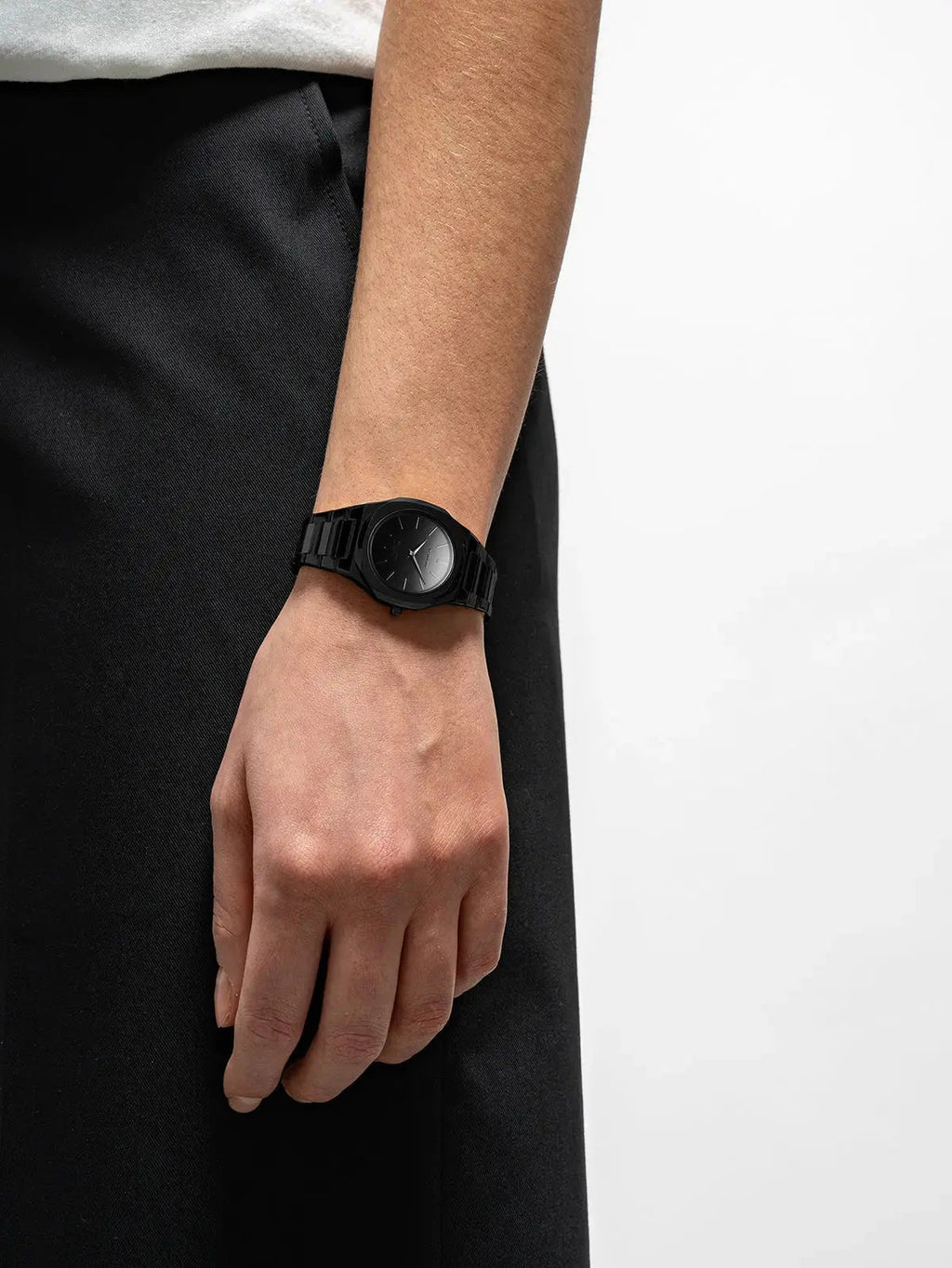 D1Milano Ultra Thin Black Gleam 30MM D1-UTBL41