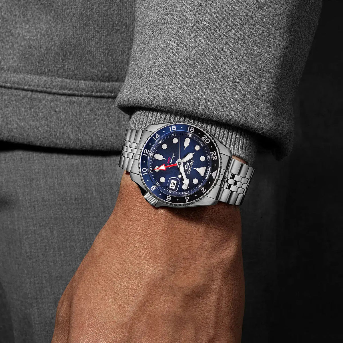 SEIKO 5 WATCH GMT SKX AUTOMATIC 42.5MM SSK003K1