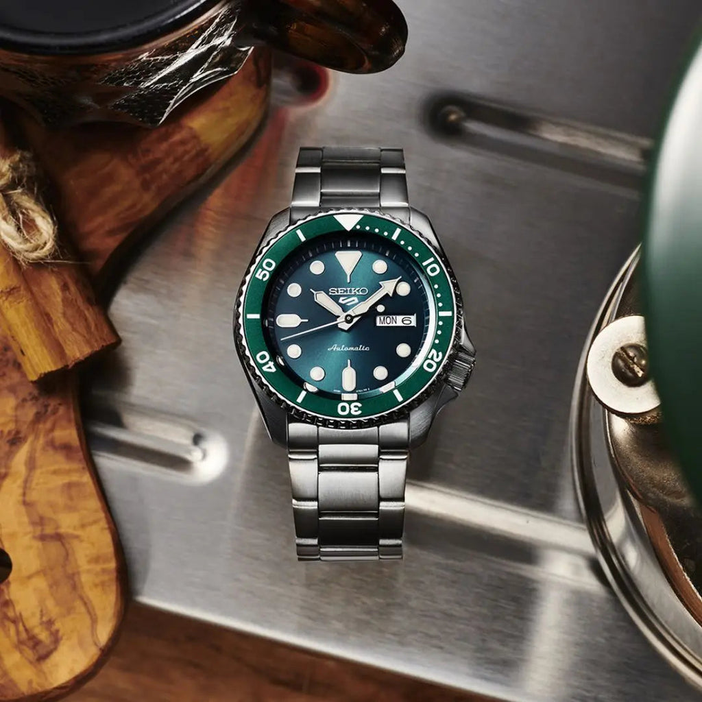 SEIKO 5 WATCH SKX AUTOMATIC 42.5MM SRPD61K1