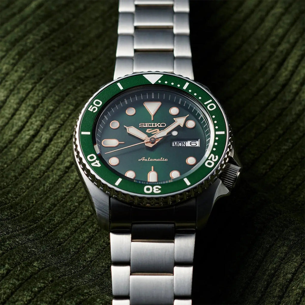 SEIKO 5 WATCH SKX AUTOMATIC 42.5MM SRPD63K1