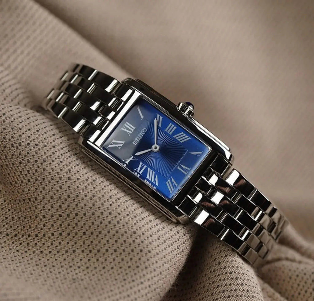 SEIKO LADIES' WATCH CLASSIC QUARTZ 32MM SWR085P1